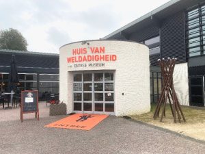 Foto ingang Huis van Weldadigheid