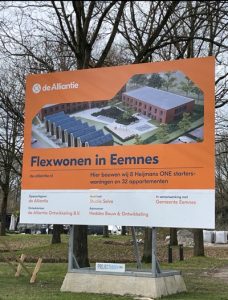 Bord met informatie over de bouw